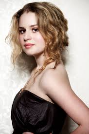 Allie Grant.jpg