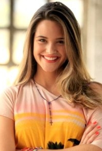 Juliana paiva.jpg