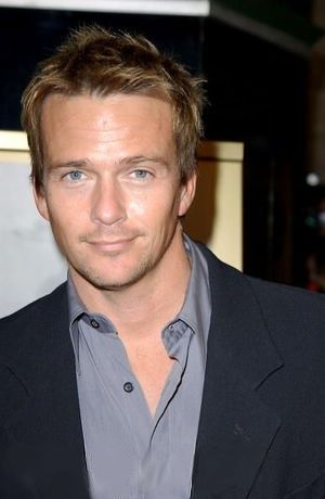 Sean Patrick Flanery.jpg