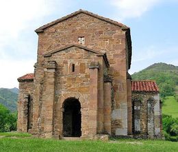 Iglesia de Santa Cristina de Lena.jpg