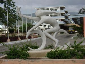 Escuela deportiva santiago de cuba.JPG