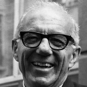 Benjamin-Spock-9490919-2-402.jpg