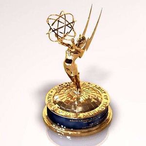 Estatuilla-premios-emmy.jpg